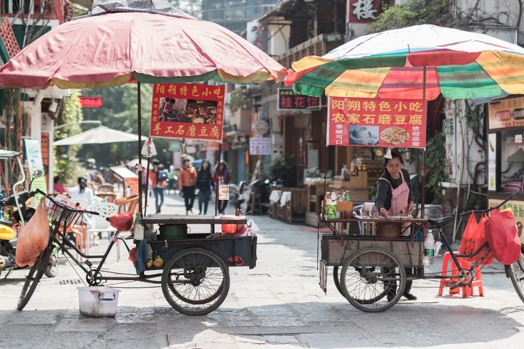 縣城零食店扎堆，小鎮(zhèn)創(chuàng)業(yè)者不夠用了